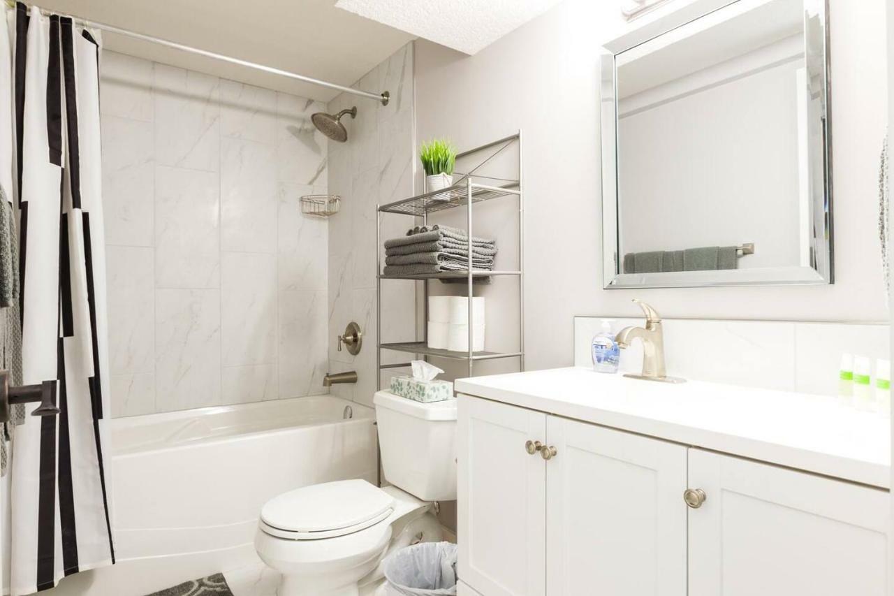 Apartment Modern Executive I Complimentary Netflix & Parking!