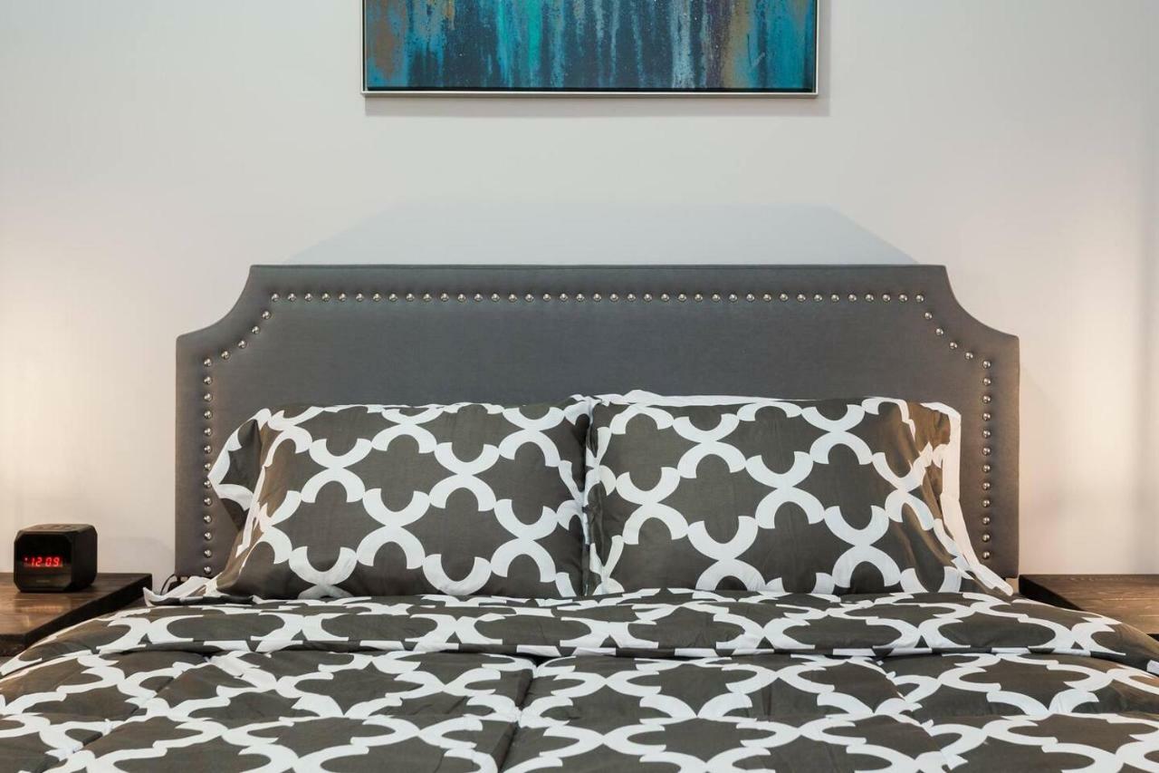 Apartment Modern Executive I Complimentary Netflix & Parking!